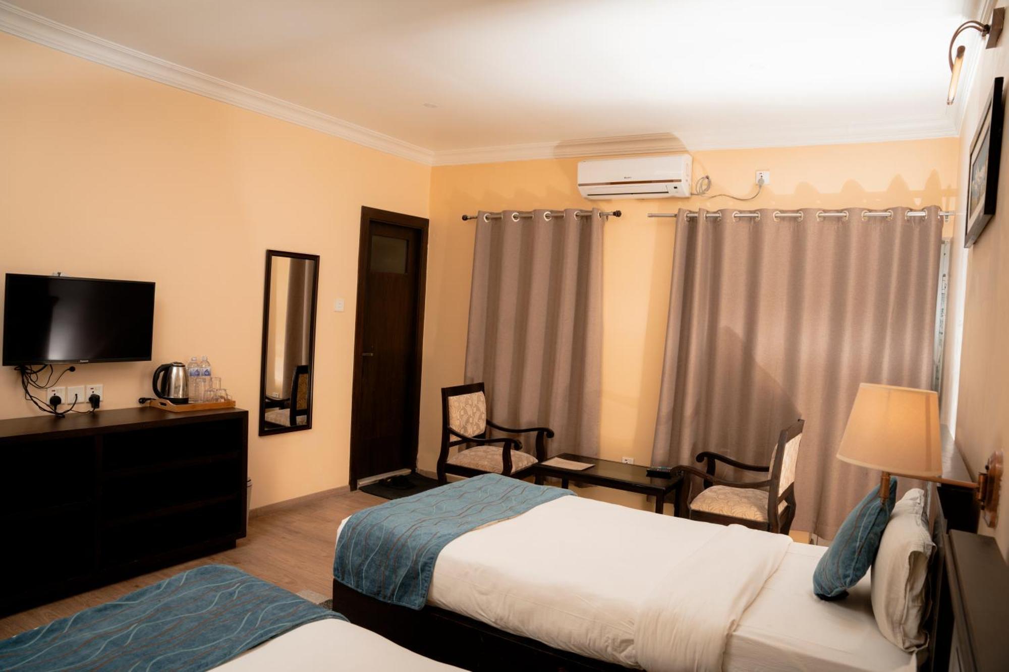 Hotel Maden Inn Itahari 외부 사진