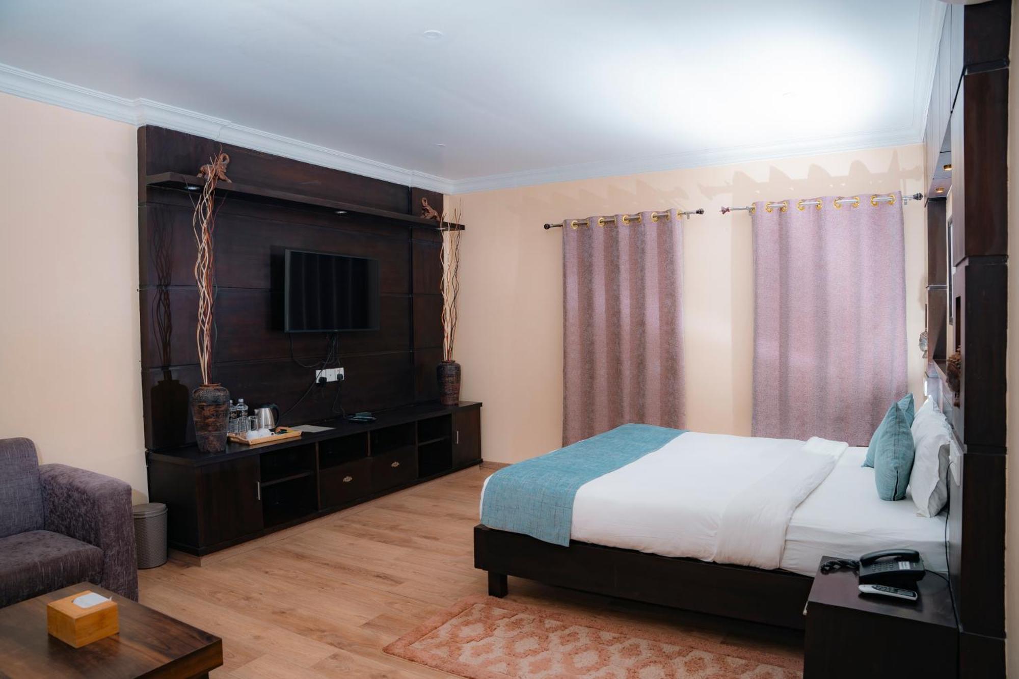 Hotel Maden Inn Itahari 외부 사진